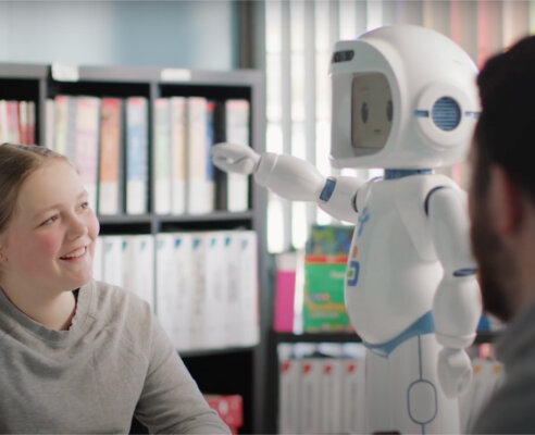 LDS robot technology teaching a young student