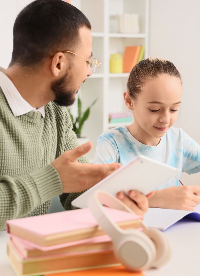 https://lightwelllearning.ca/wp-content/uploads/2023/03/Summer-Tutoring-1.jpg