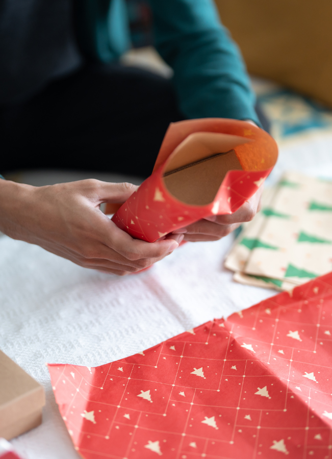 https://lightwelllearning.ca/wp-content/uploads/2025/09/Gift-wrapping-2.png